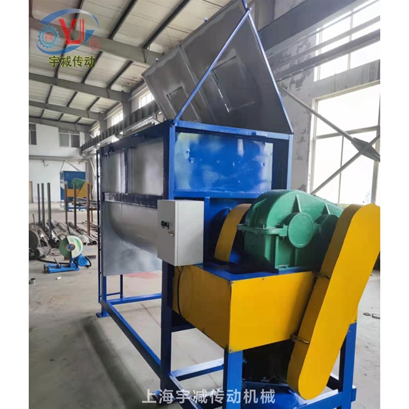 一吨粉体不锈钢卧式搅拌机收尾发货